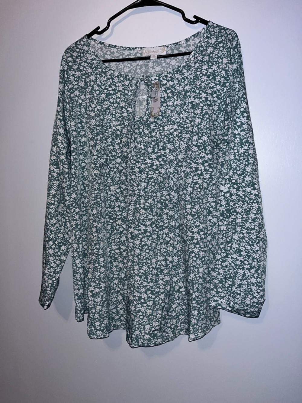 Suzanne Betro Green Ditsy Floral Tie-Front Blouse